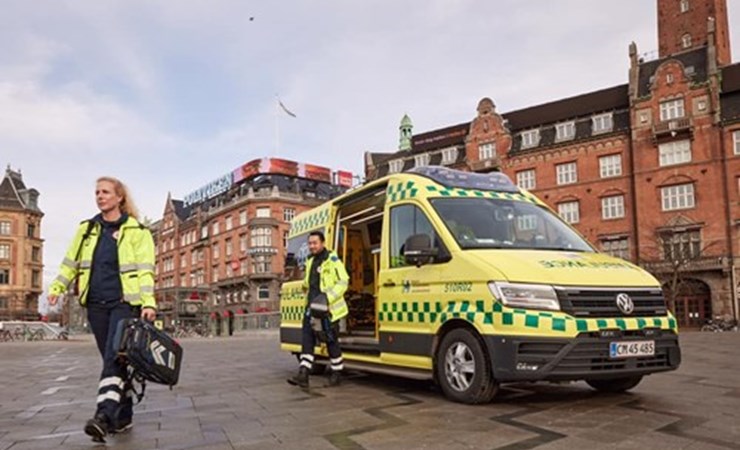 Falck og Region Hovedstaden vil varetage ambulancedriften fra 2023